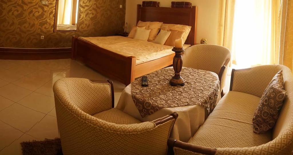 Penzion Vegas Παρτίζανσκε Εξωτερικό φωτογραφία